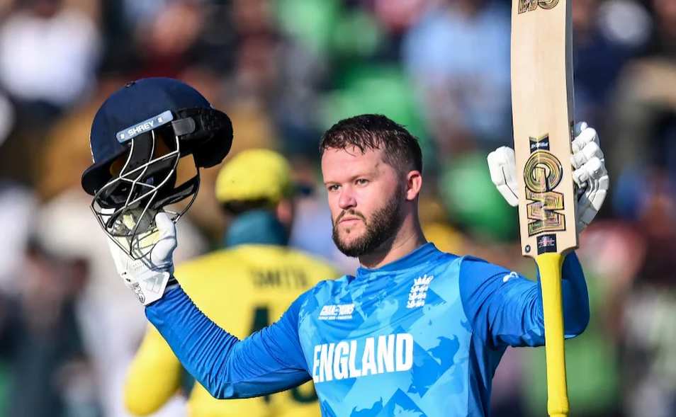 2. Ben Duckett – 165 vs Australia, Lahore, 2025